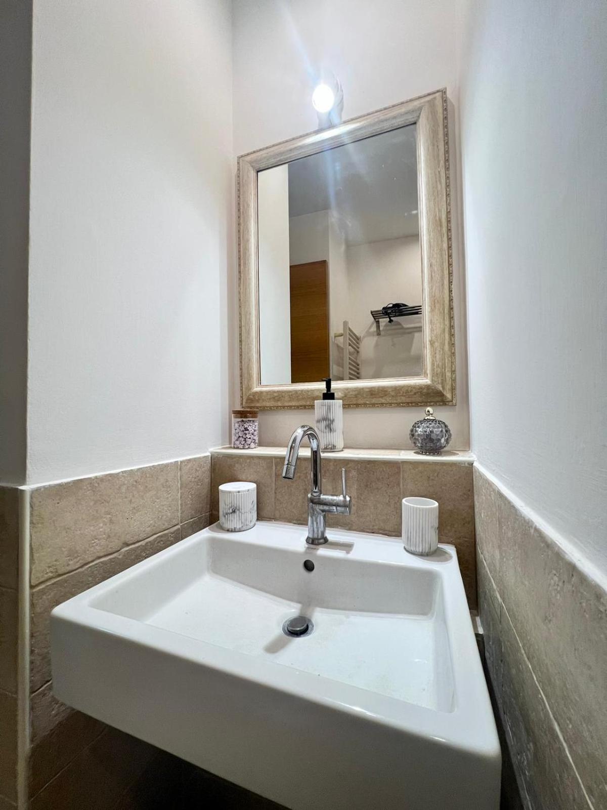 Apartment Maca House
